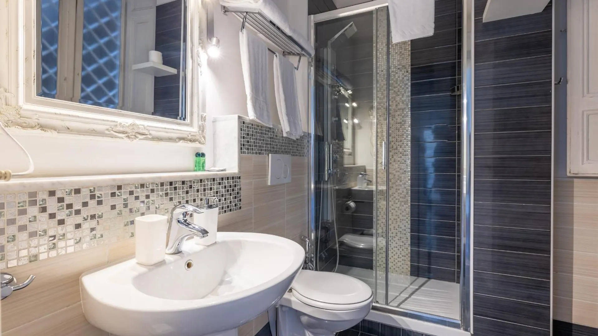 Temple View Fcollection Superior Relais Bed & Breakfast Rome